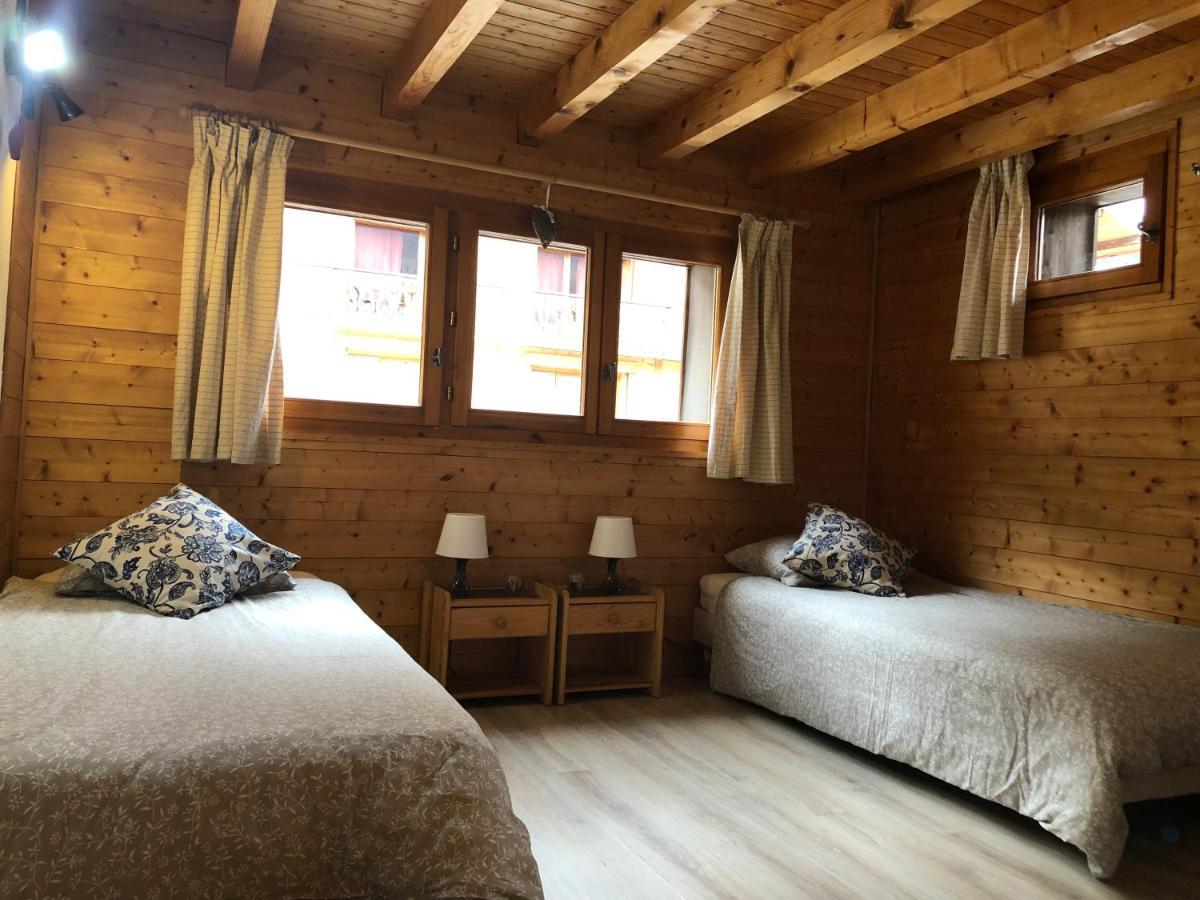 Central Hostel Châtel מראה חיצוני תמונה