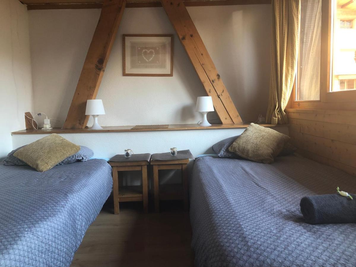 Central Hostel Châtel מראה חיצוני תמונה