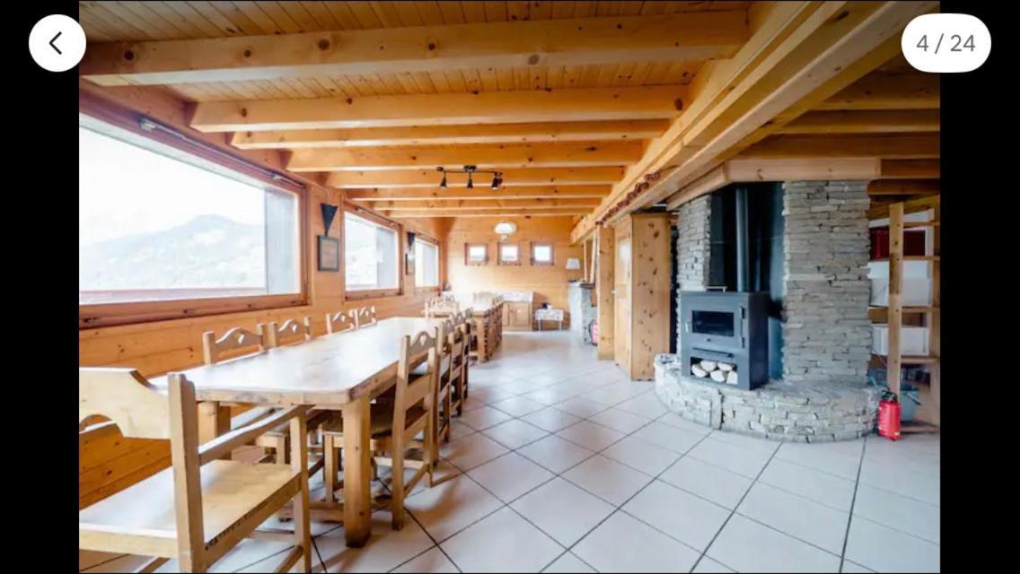 Central Hostel Châtel מראה חיצוני תמונה