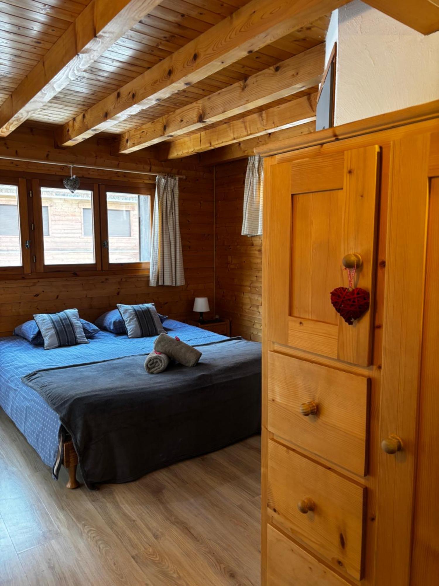 Central Hostel Châtel מראה חיצוני תמונה